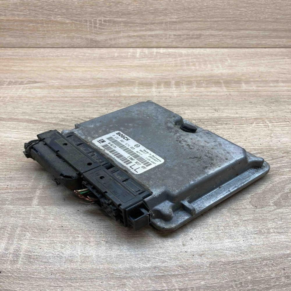 90562574 0281001674 LL Engine control unit/module ECU Opel Astra G