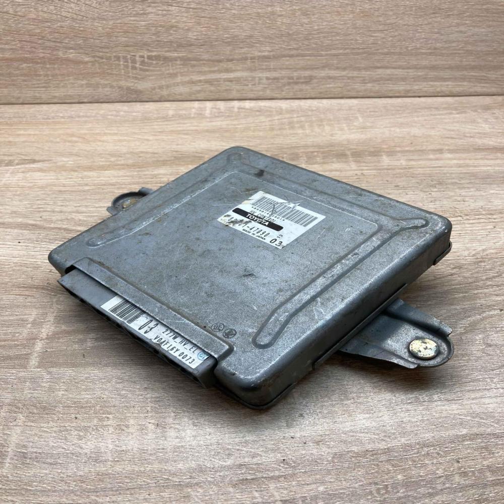 89981 47090   Engine control unit/module ECU Toyota Prius (XW20)
