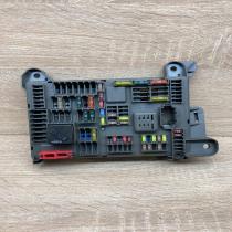 518954020A 693168703 B010105300 Fuse module BMW X5 E70