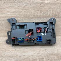 518954020A 693168703 B010105300 Fuse module BMW X5 E70