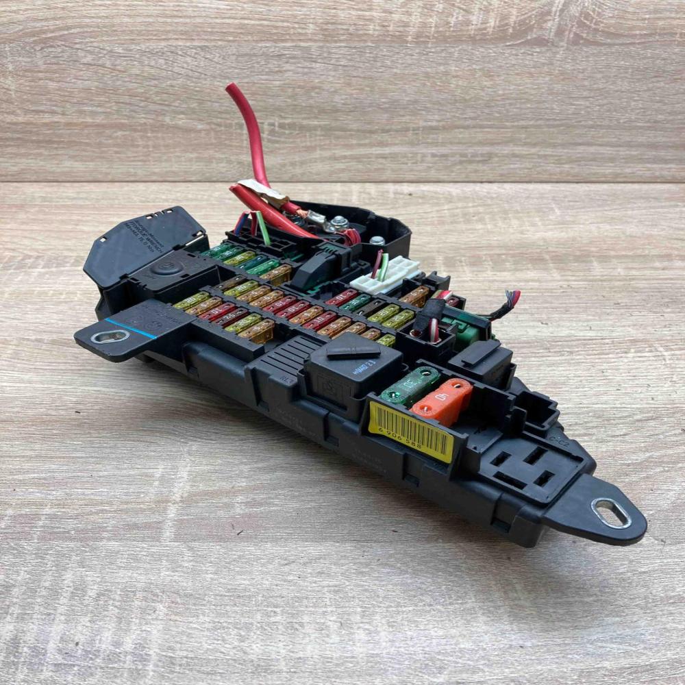 6906588 518811054 6906601 Fuse module BMW 5 E60 E61
