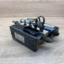 7M0907379 7M0614111B 100203 00673 ABS Pump Seat Alhambra (Mk1)