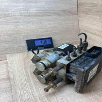 7M0907379 7M0614111B 100203 00673 ABS Pump Seat Alhambra (Mk1)