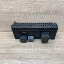 357937039   Fuse module Volkswagen Transporter - Caravelle T4