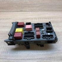 8200447440 518835111  Fuse module Renault Vel Satis