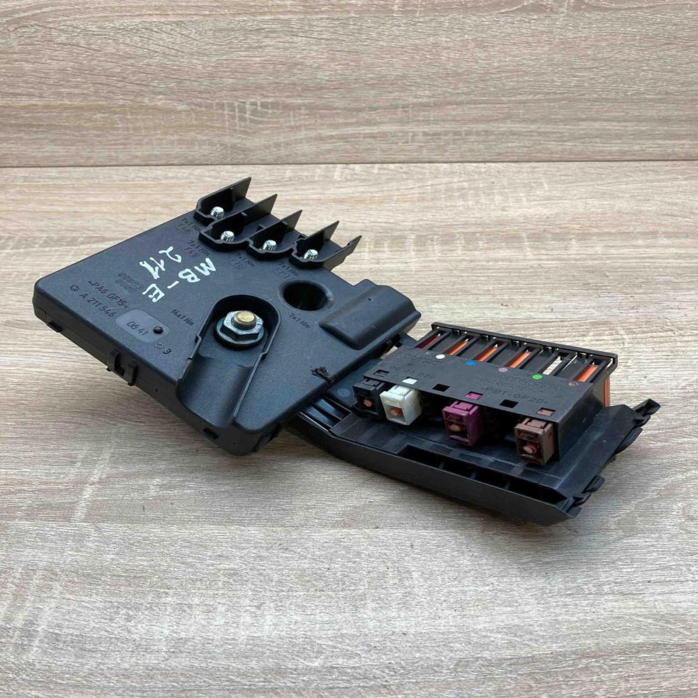 A2115460641 1394837 1 1394838 1 Fuse box set Mercedes-Benz E W211