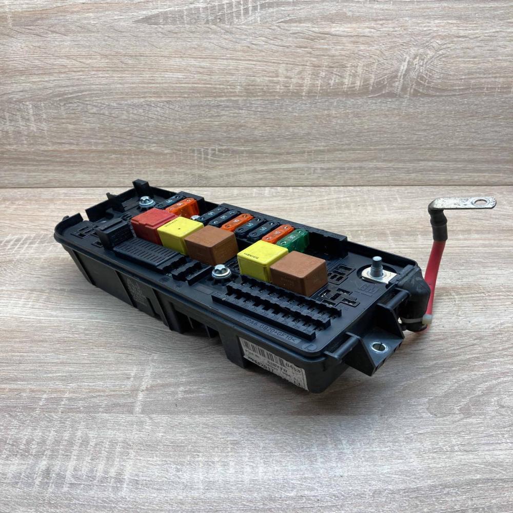 13112917 460023260 519035018 Fuse module Opel Vectra C