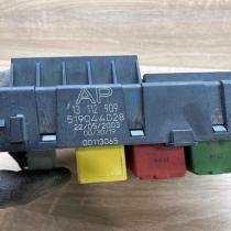 13112909 13112909 460023260 Fuse module Opel Vectra C