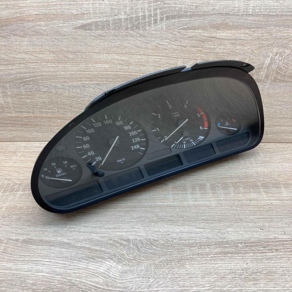 8381198 110 008 735 054 Speedometer (instrument cluster) BMW X5 E53