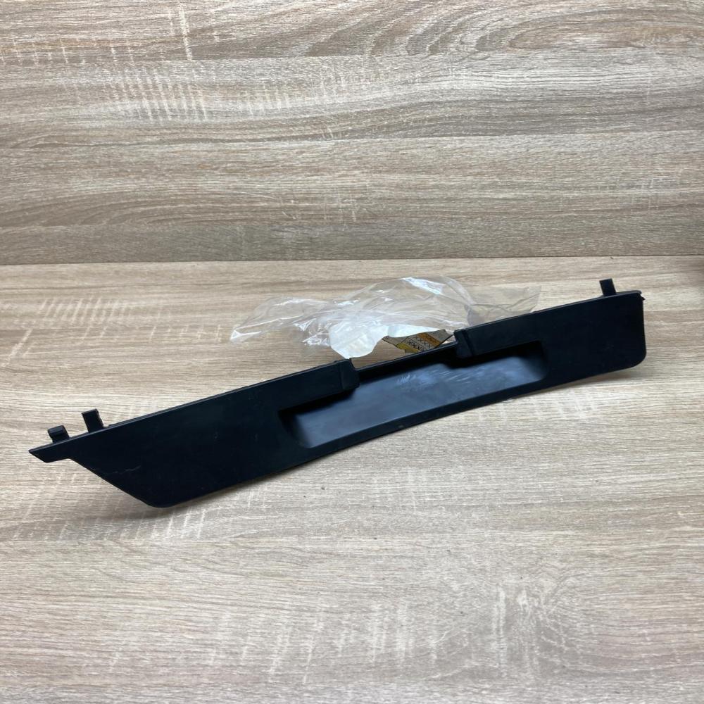 5NA805945D 5NA 805 945 D  Other body part Volkswagen Tiguan