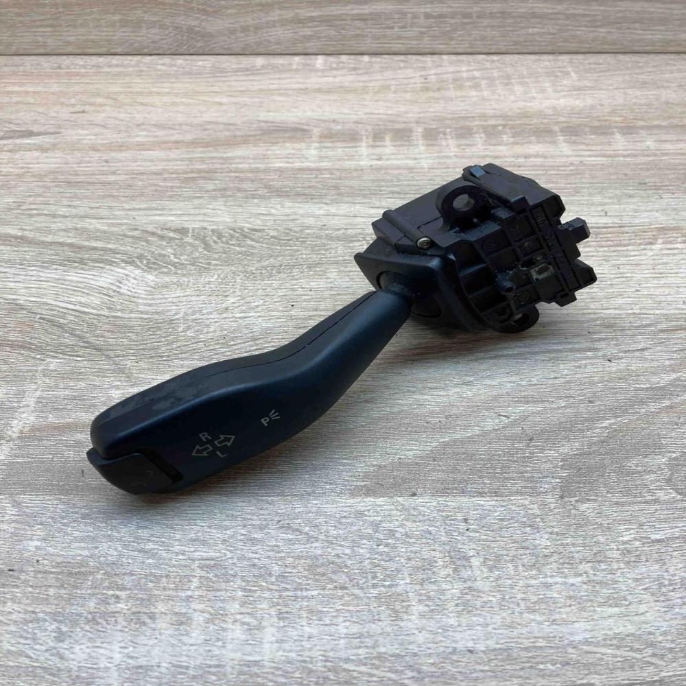 8363668   Indicator stalk BMW 7 E38