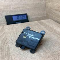 3T050 30820 40708  Air flap motor/actuator Nissan Primera