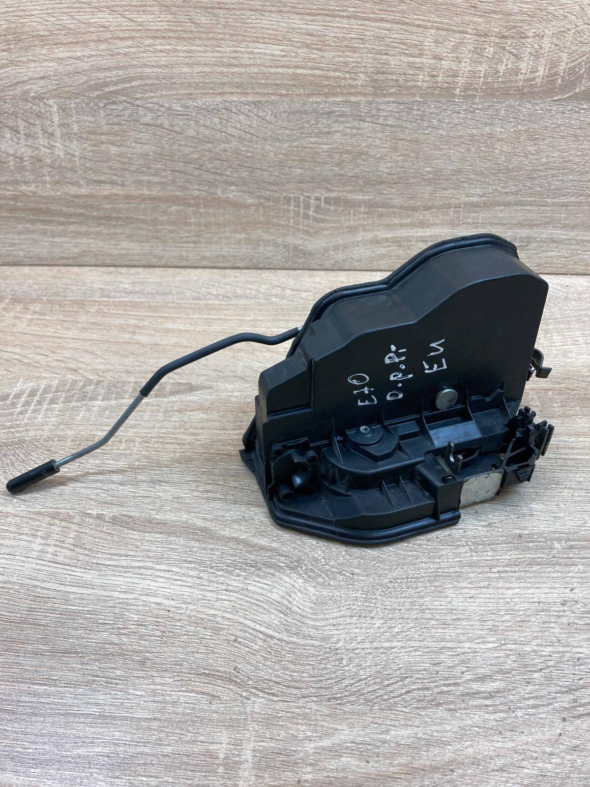 7318424 1120035  Front door lock BMW X3 F25