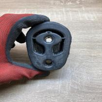 93BB 5A262 HA 93BB5A262HA  Muffler mount bracket/holder Ford Mondeo Mk III