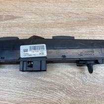 13100107 03758070 XE Hazard light switch Opel Astra G