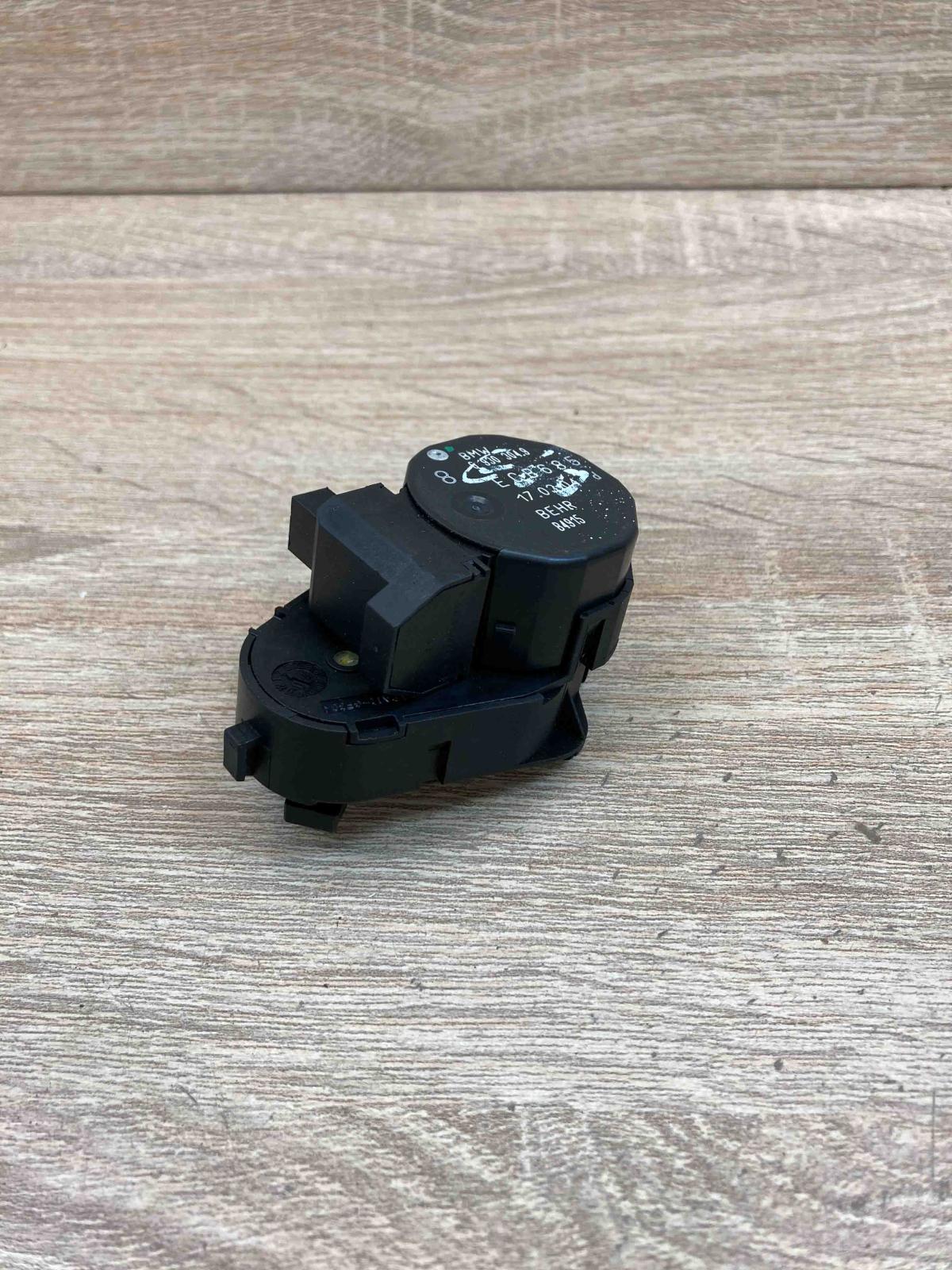 6930304 ECB685  Air flap motor/actuator BMW 5 E60 E61