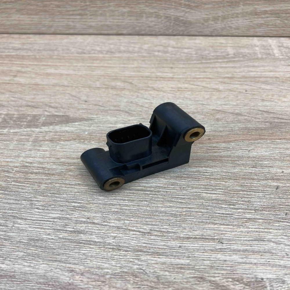 6977398 001335 230108 Airbag deployment crash/impact sensor BMW 7 E65 E66