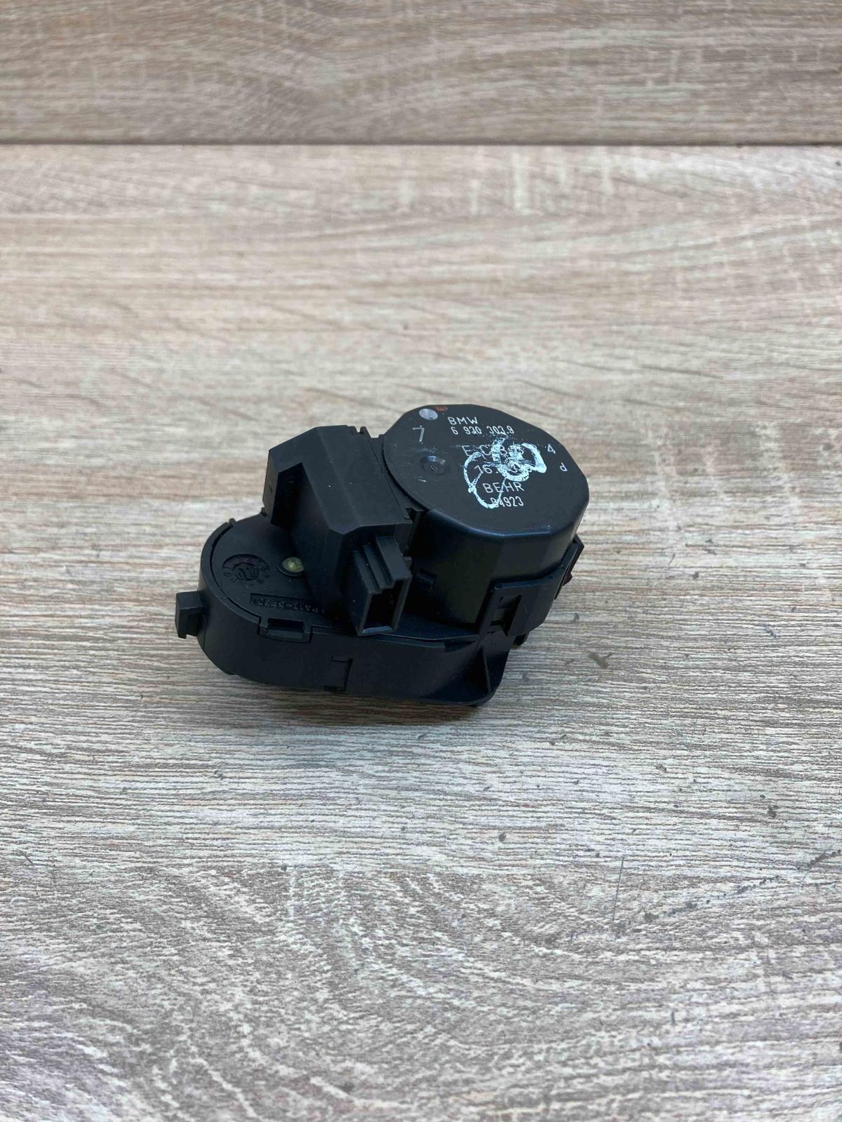 6930303 BEHR  Air flap motor/actuator BMW 5 E60 E61