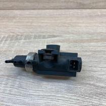 2246175 72190323  Turbo solenoid valve BMW 5 E39