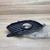 A1698850622   Front fog light trim/grill Mercedes-Benz A W169