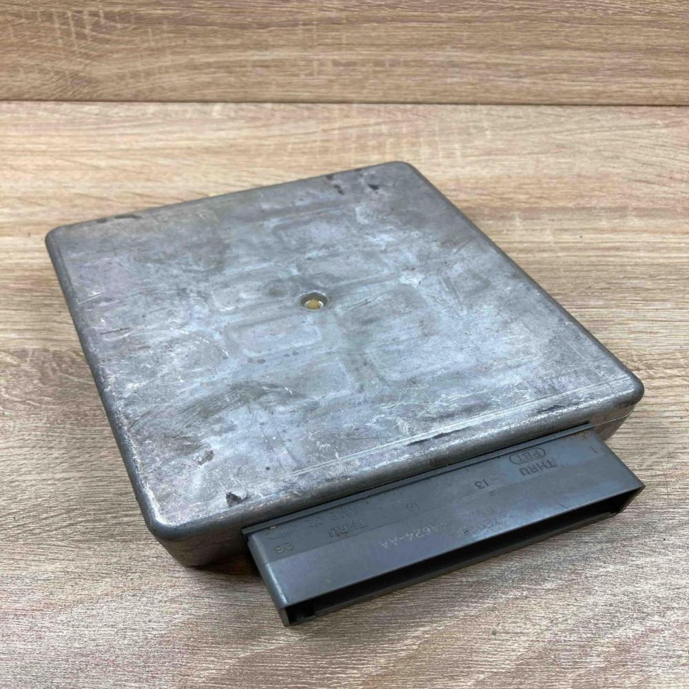 F7FF 12A650 BD CVN3  Engine control unit/module ECU Mazda 626