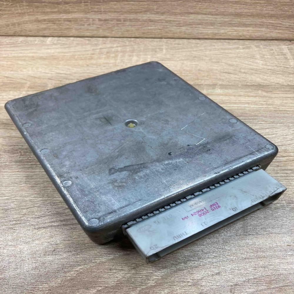 93AB 12A650 AC AGED  Engine control unit/module ECU Ford Escort