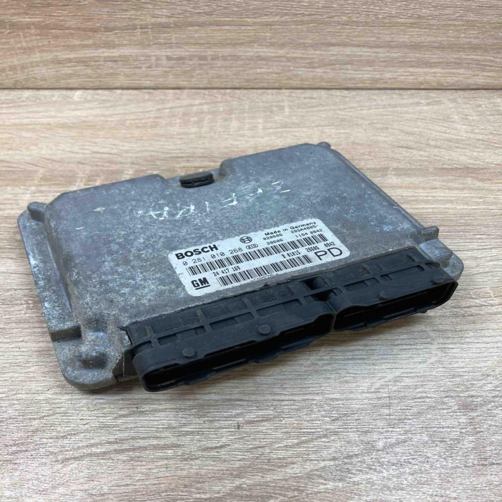 0281010268 24417169  Engine control unit/module ECU Opel Zafira A