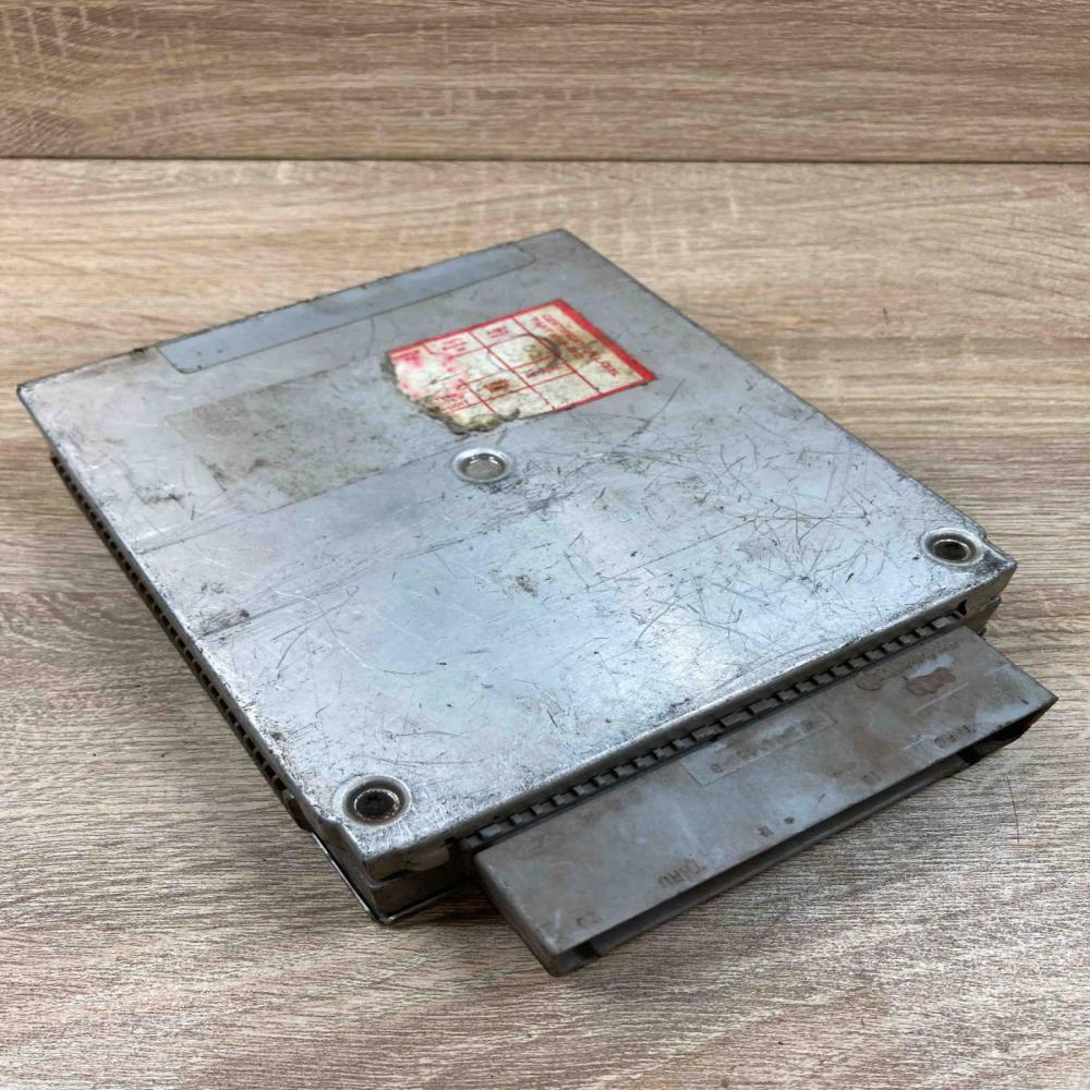 85GB 12A650 AA EFI VM110  Engine control unit/module ECU Ford Granada