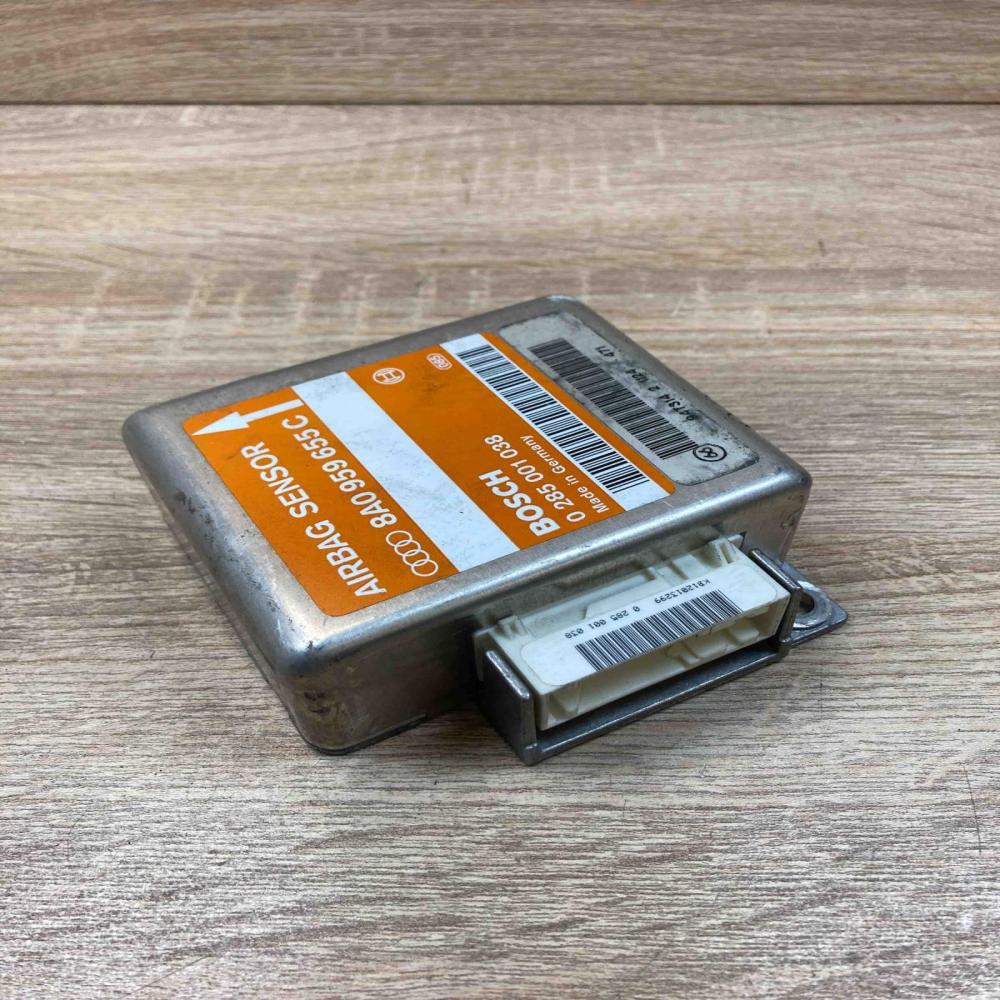 8A0959655C 0285001038  Airbag control unit/module Audi A4 S4 B5 8D