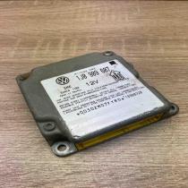 1J0909607   Airbag control unit/module Volkswagen PASSAT B5