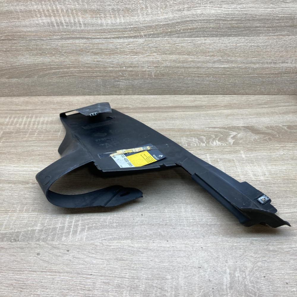7700422085 7701704957  Rear mudguard Renault Laguna I