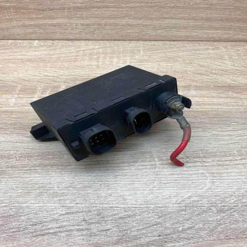 7700851443 73504512  Glow plug pre-heat relay Renault Espace II