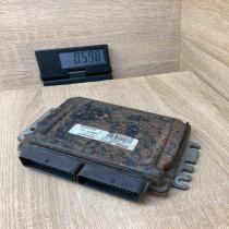S110030018 8200036523  Engine control unit/module ECU Renault Megane I