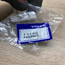 8622907   Windshield trim Volvo S60