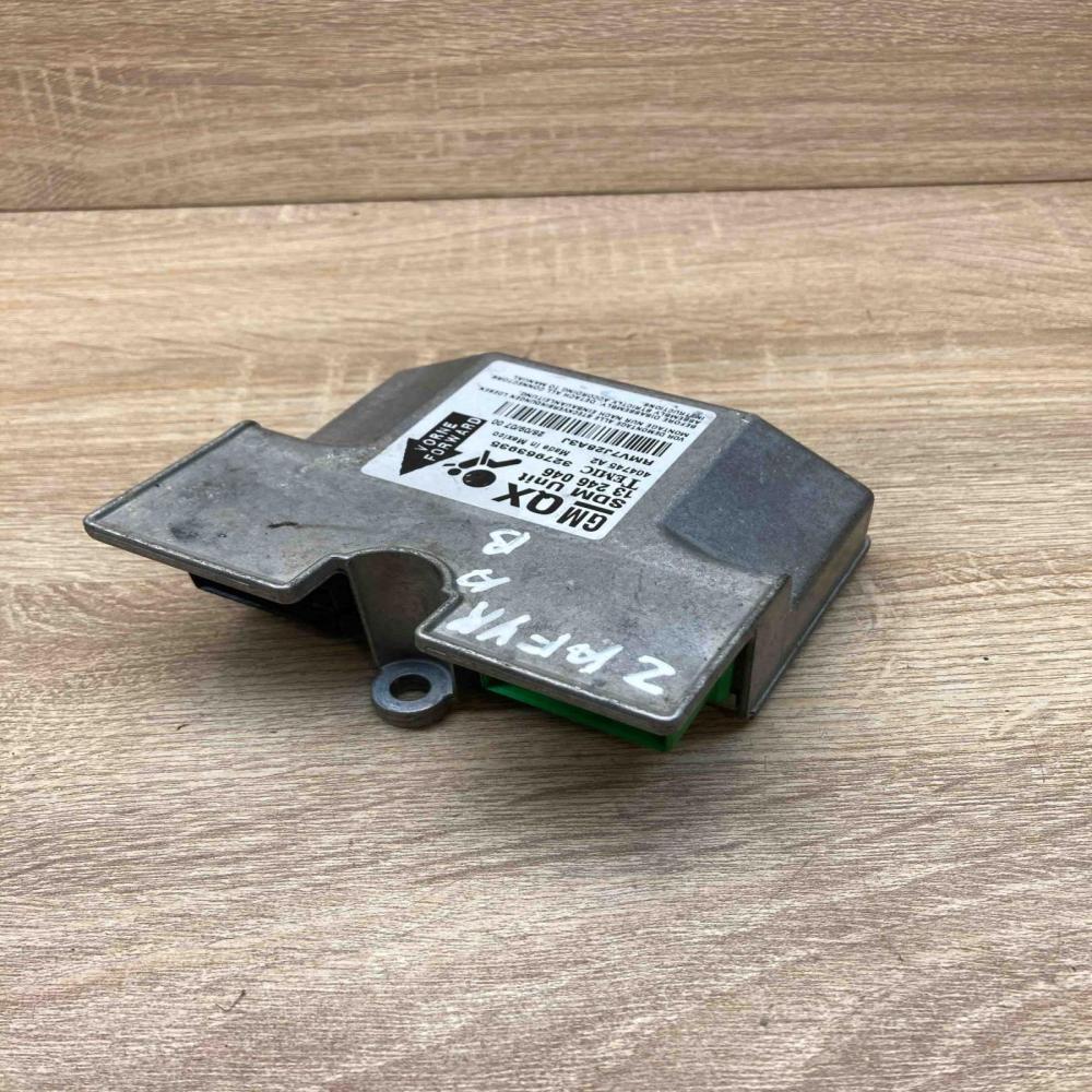 13246046 327963935  Airbag control unit/module Opel Zafira B