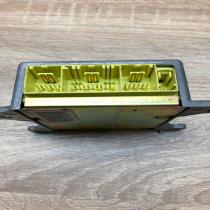 GG3E 57 K30 33220 49  Airbag control unit/module Mazda 626