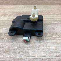 30270 30840   Air flap motor/actuator Nissan Primera