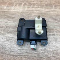 30270 30840   Air flap motor/actuator Nissan Primera