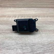 30 93727 00AE D811290 15181  Air flap motor/actuator Opel Zafira B