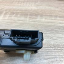 30 93727 00AE D811290 15181  Air flap motor/actuator Opel Zafira B