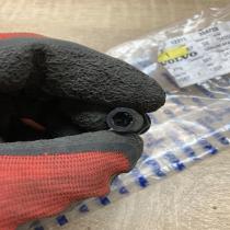 3547226 Radiator drain plug  Other engine bay part Volvo S60