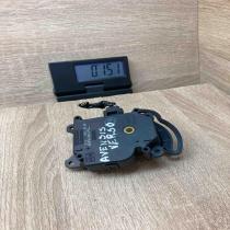 063700 8600   Air flap motor/actuator Toyota Avensis Verso