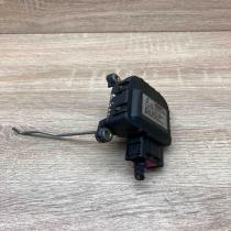 4B1820511A 0132801127  Air flap motor/actuator Audi A6 S6 C5 4B