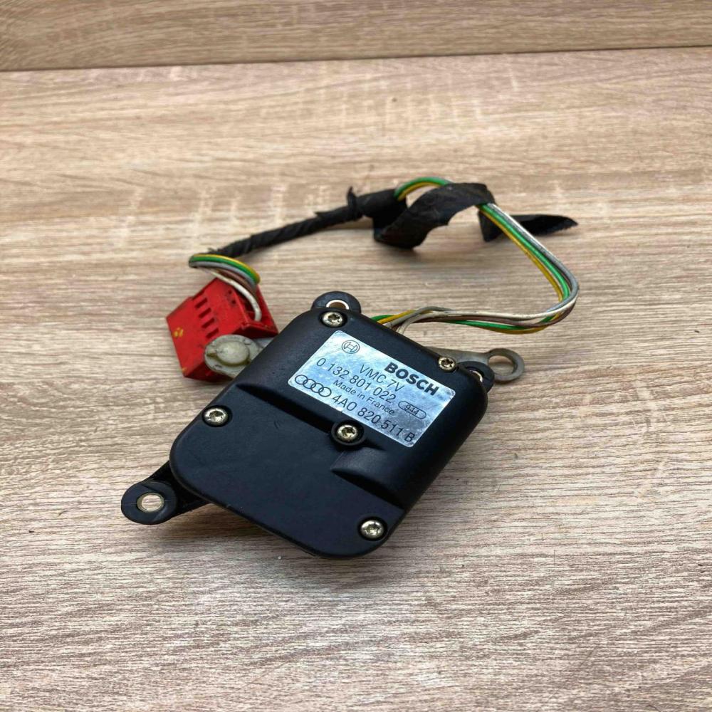 4A0820511B 0132801022  Air flap motor/actuator Audi A6 S6 C4 4A