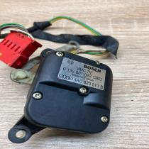 4A0820511B 0132801022  Air flap motor/actuator Audi A6 S6 C4 4A