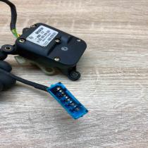 4A0820511 0132801018  Air flap motor/actuator Audi A4 S4 B5 8D