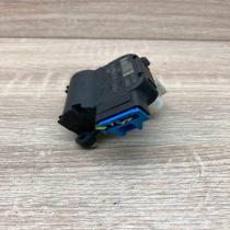 0132801337 983381F D  Air flap motor/actuator Volkswagen PASSAT B6