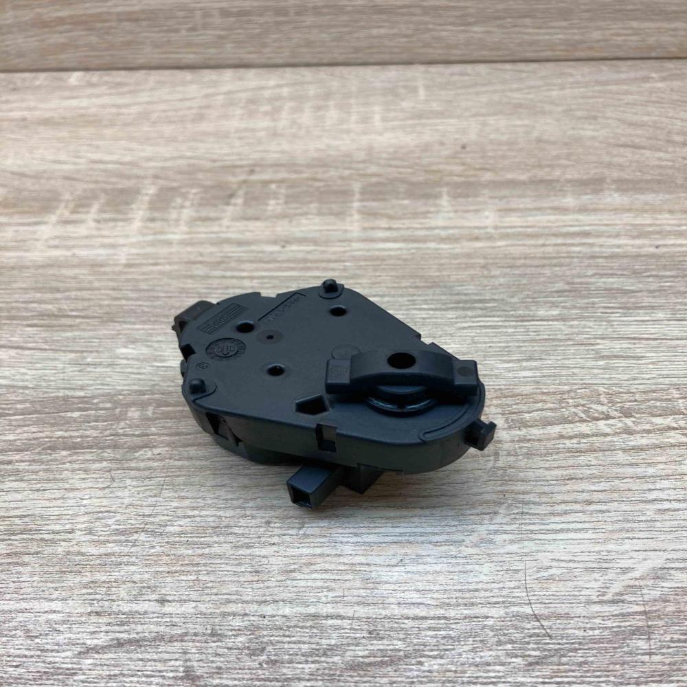 6902699   Air flap motor/actuator BMW X5 E53