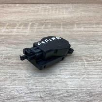 B8036 EAD511   Air flap motor/actuator Opel Zafira A