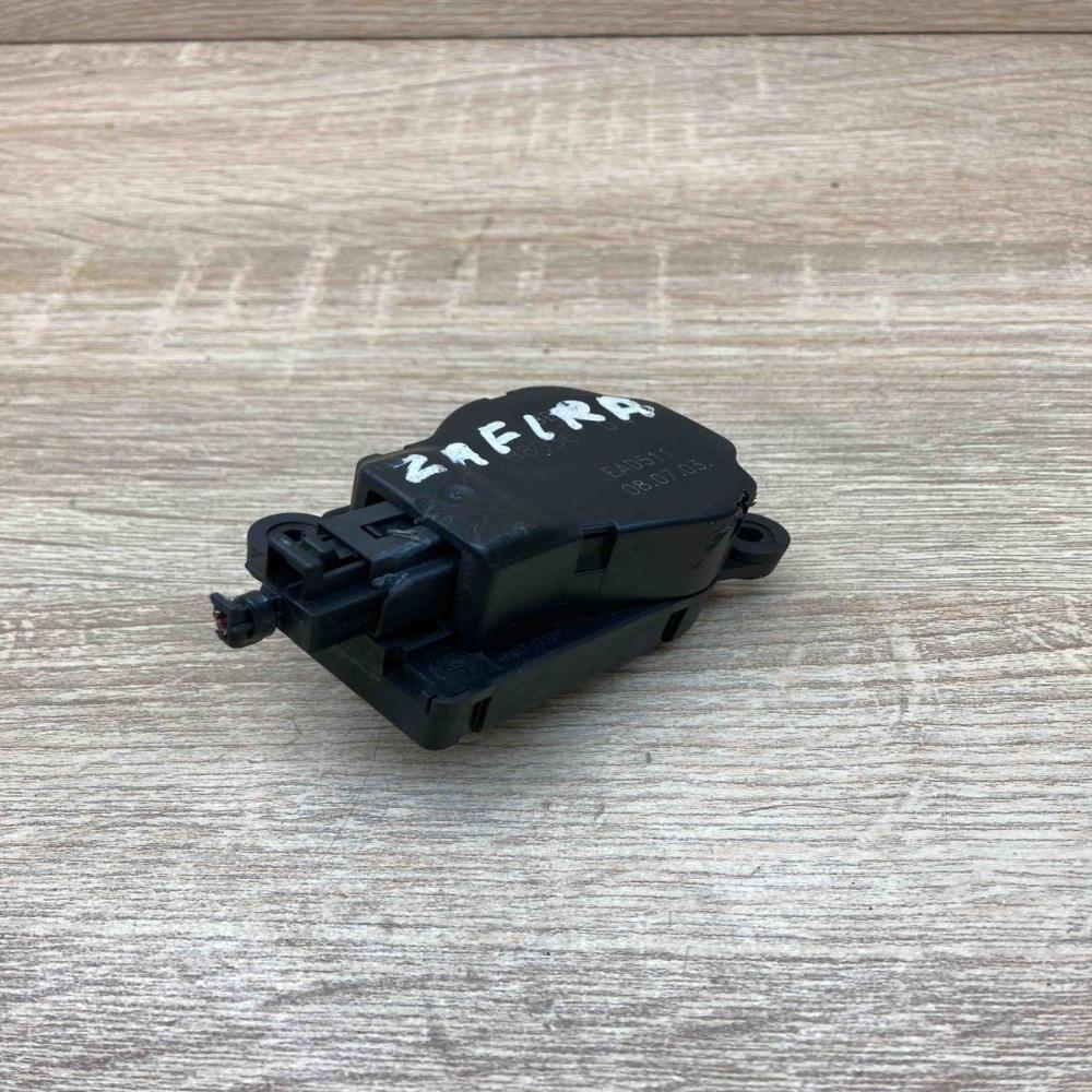 B8036 EAD511   Air flap motor/actuator Opel Zafira A
